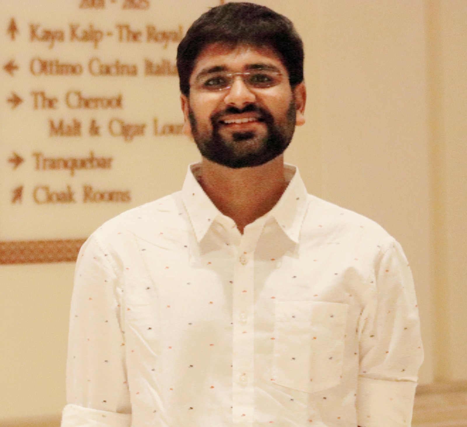 Portrait image of Dr Mudrik Patel